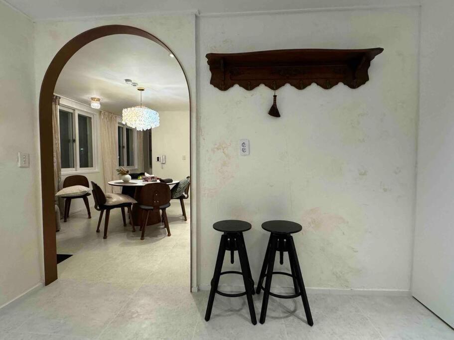 Sogang Arles Near Hongdae Apartment *