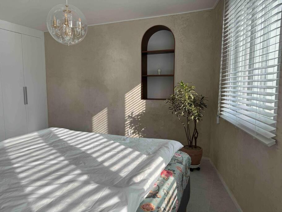 Sogang Arles Near Hongdae Apartment *